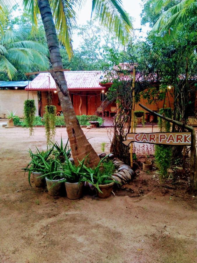 Heina Nature Resort - Eco Home And Yala Safari Kataragama Bagian luar foto